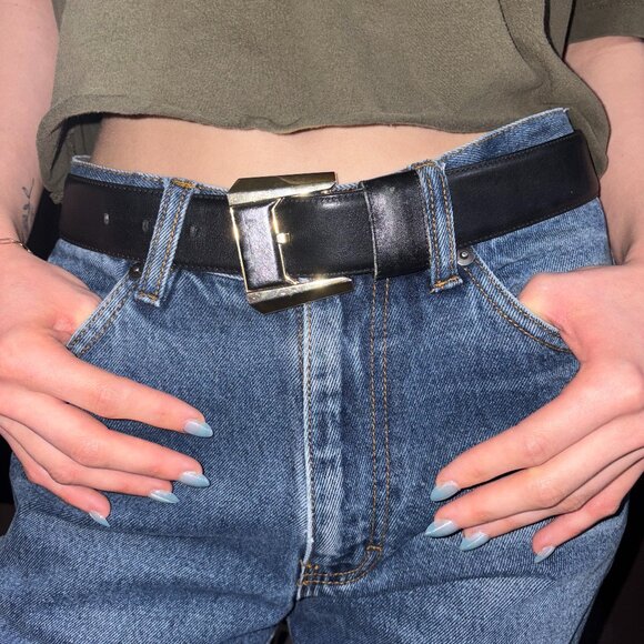 Vintage '88 Liz Claiborne Black Genuine Leather Belt 27"- 31" - Picture 1 of 6